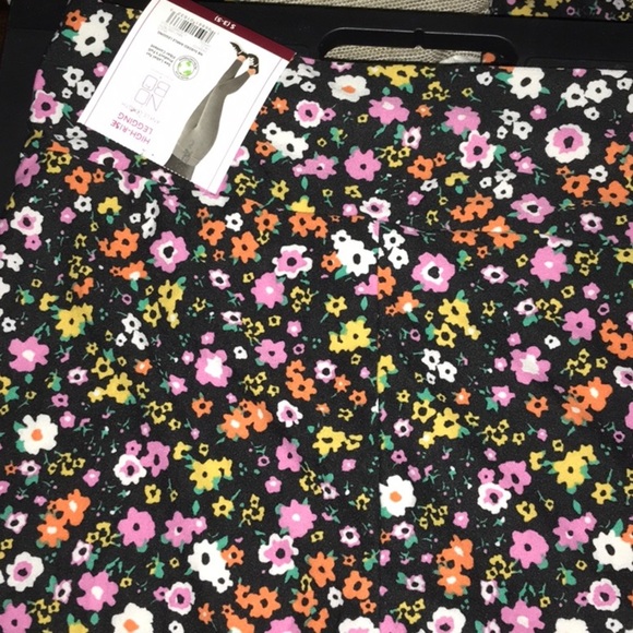 No Boundaries High Rise Floral Legging - Picture 5 of 6